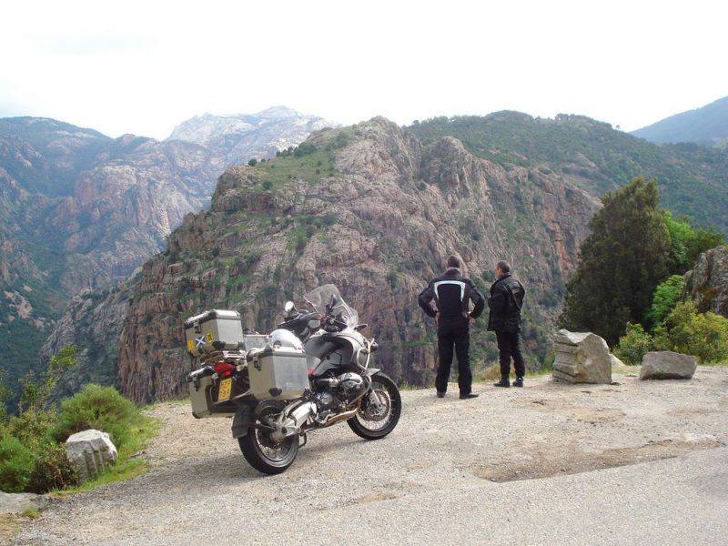 tour de corse en moto