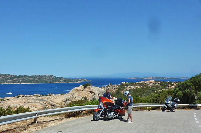 tour sardaigne moto